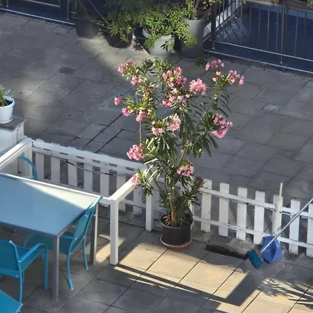 Blue Bay Seaview Kunterbunt Appartamento Pomorie